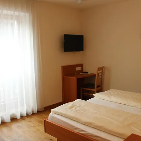Zum Weissen Kreuz Hotel Latzfons