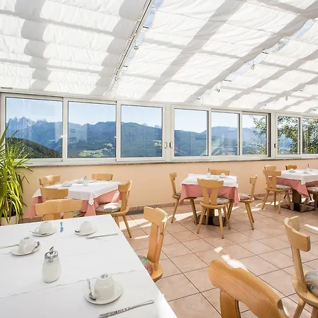Zum Weissen Kreuz Hotel Latzfons